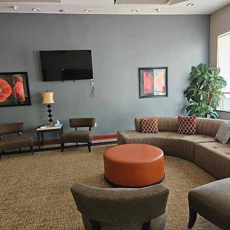 Quality Inn & Suites Greenville I-65 מראה חיצוני תמונה