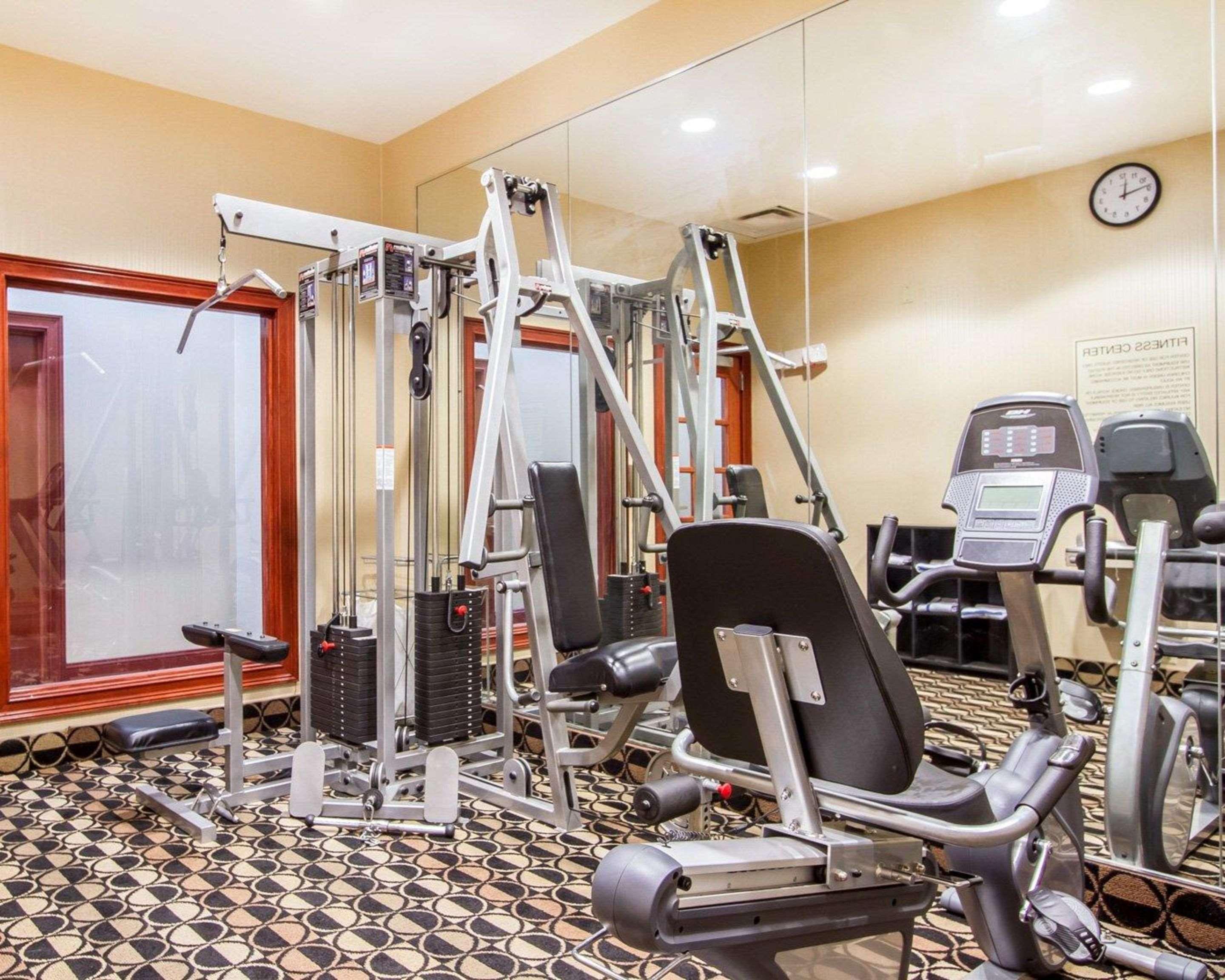 Quality Inn & Suites Greenville I-65 מראה חיצוני תמונה