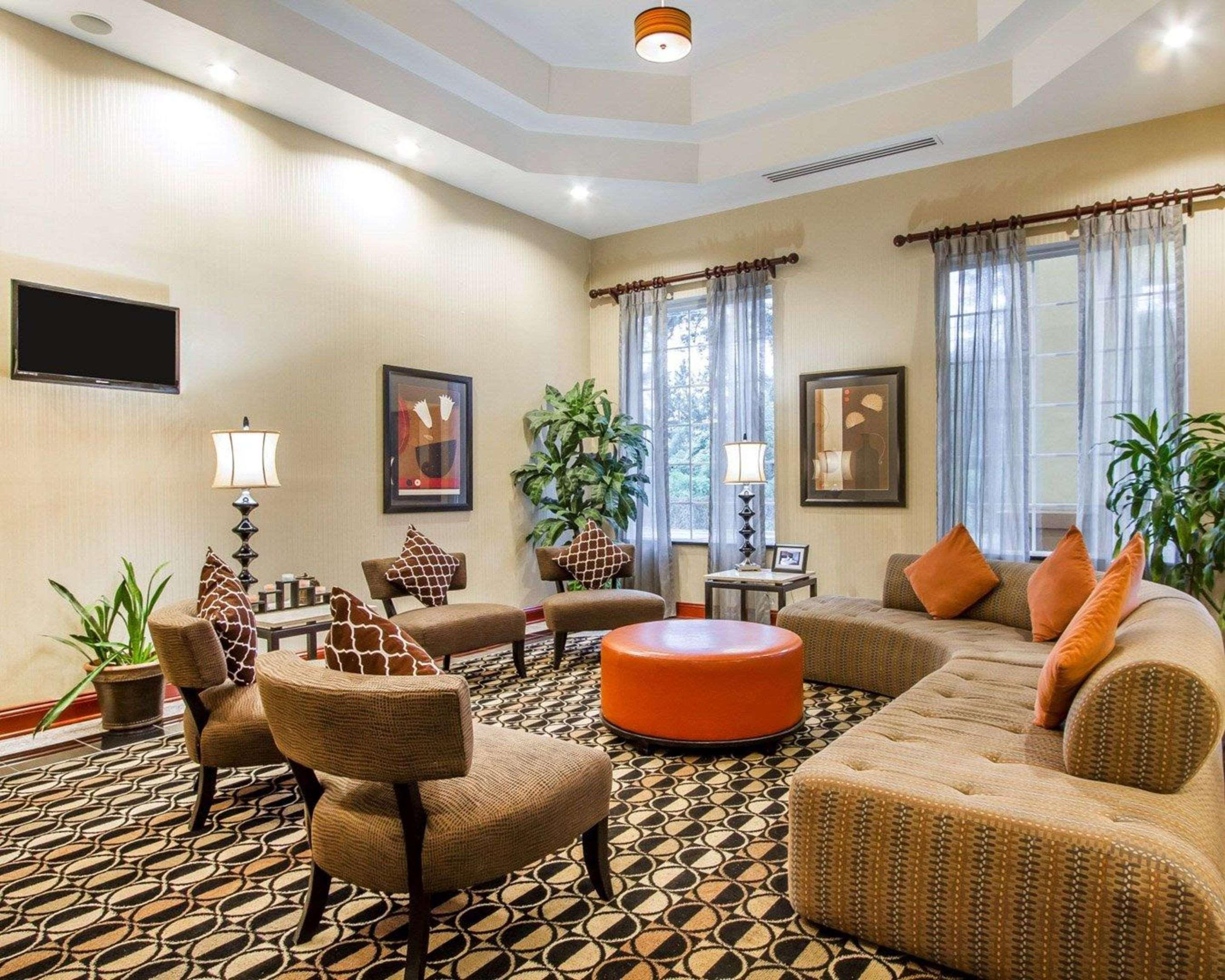 Quality Inn & Suites Greenville I-65 מראה חיצוני תמונה