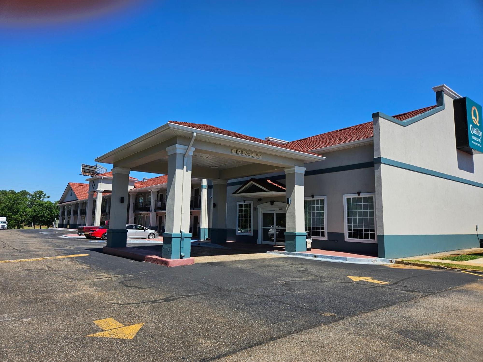 Quality Inn & Suites Greenville I-65 מראה חיצוני תמונה