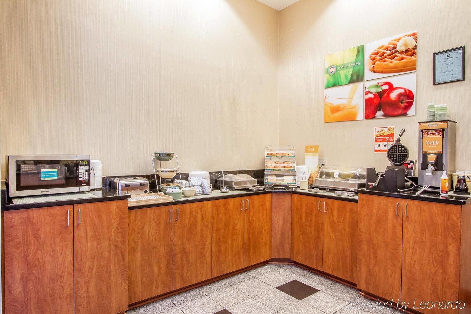 Quality Inn & Suites Greenville I-65 מראה חיצוני תמונה