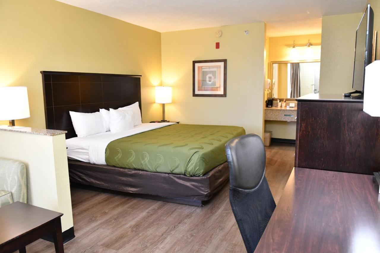 Quality Inn & Suites Greenville I-65 מראה חיצוני תמונה