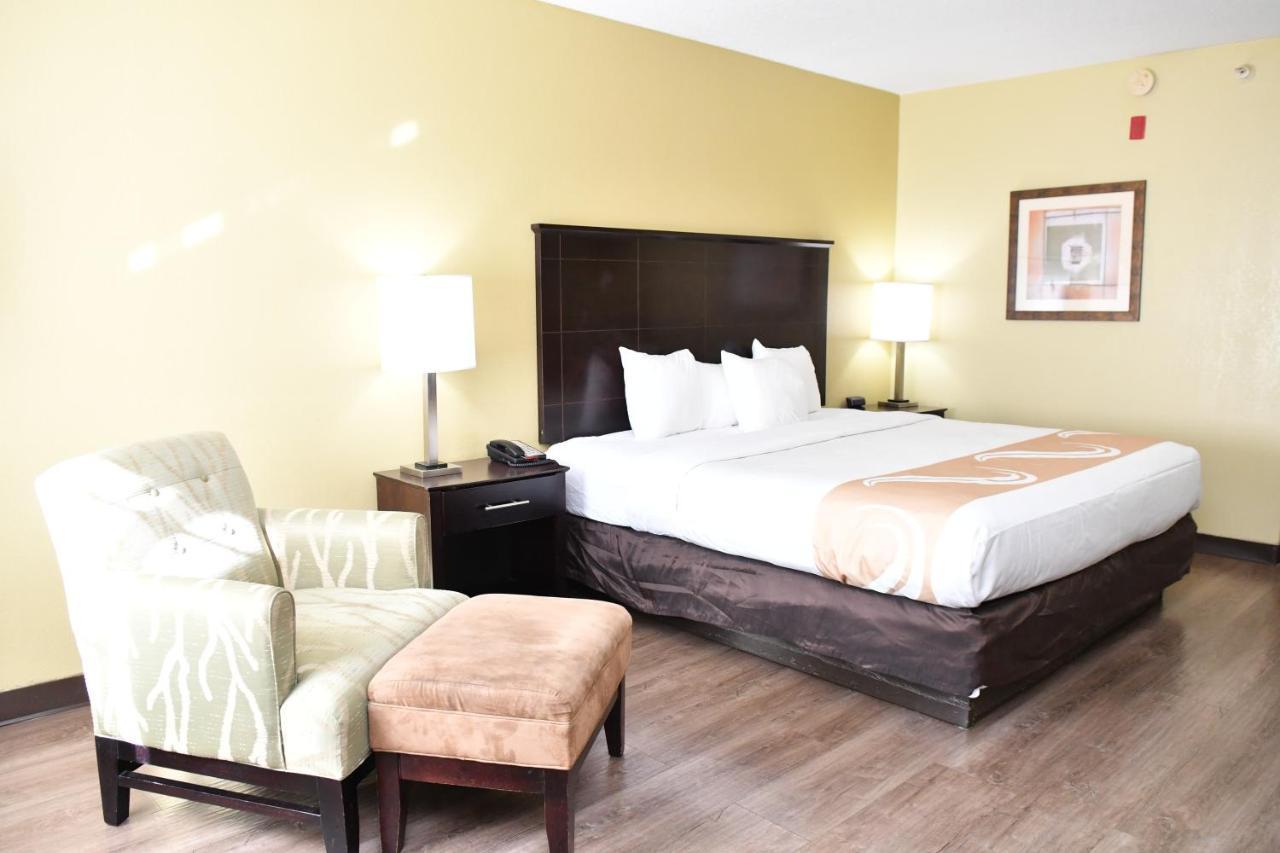 Quality Inn & Suites Greenville I-65 מראה חיצוני תמונה